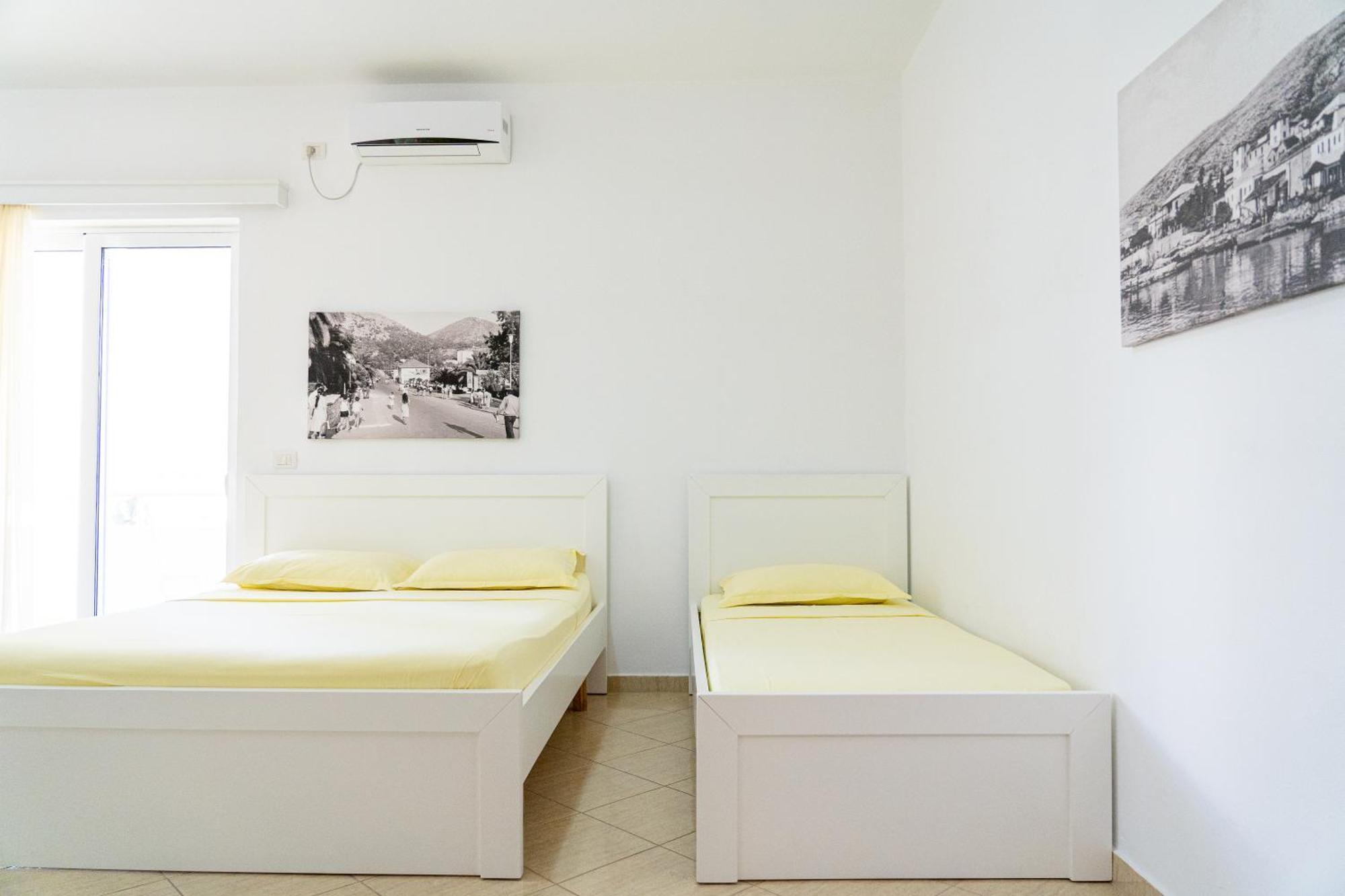 Vila Konomi Sarande Bagian luar foto